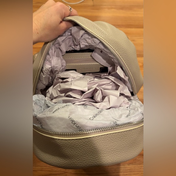 Backpack - Picture 4 of 10